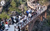 Cận cảnh cây cầu đồ sộ, xây dựng trái phép tại di sản Tràng An